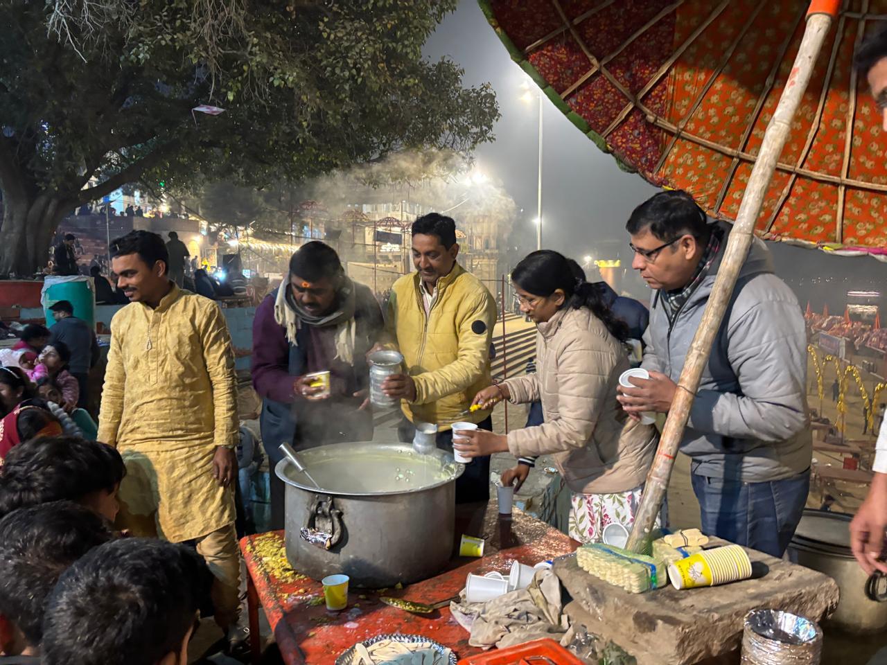 Kheer Vitran at the ghats